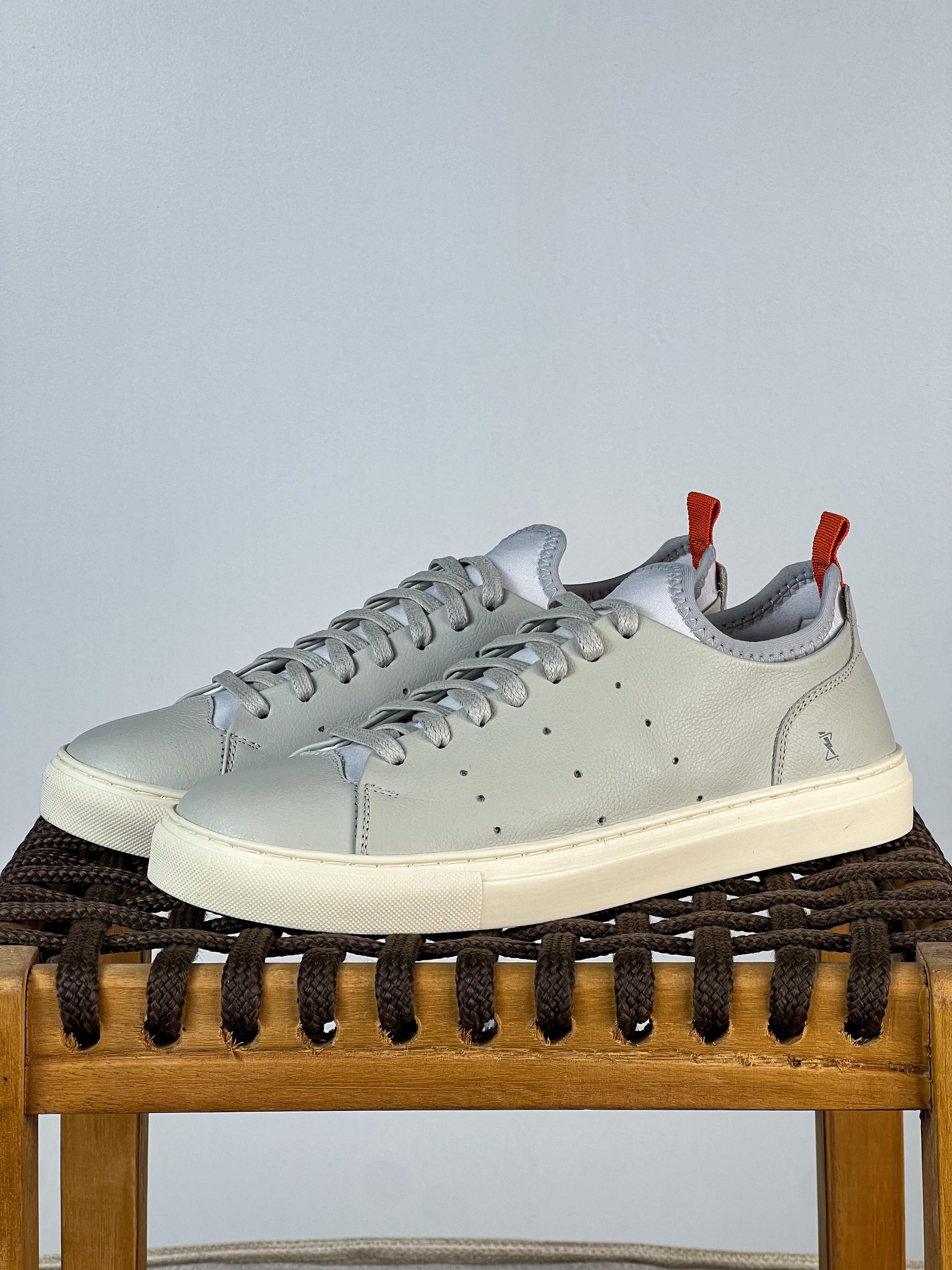 Neo Zeus - Off-White