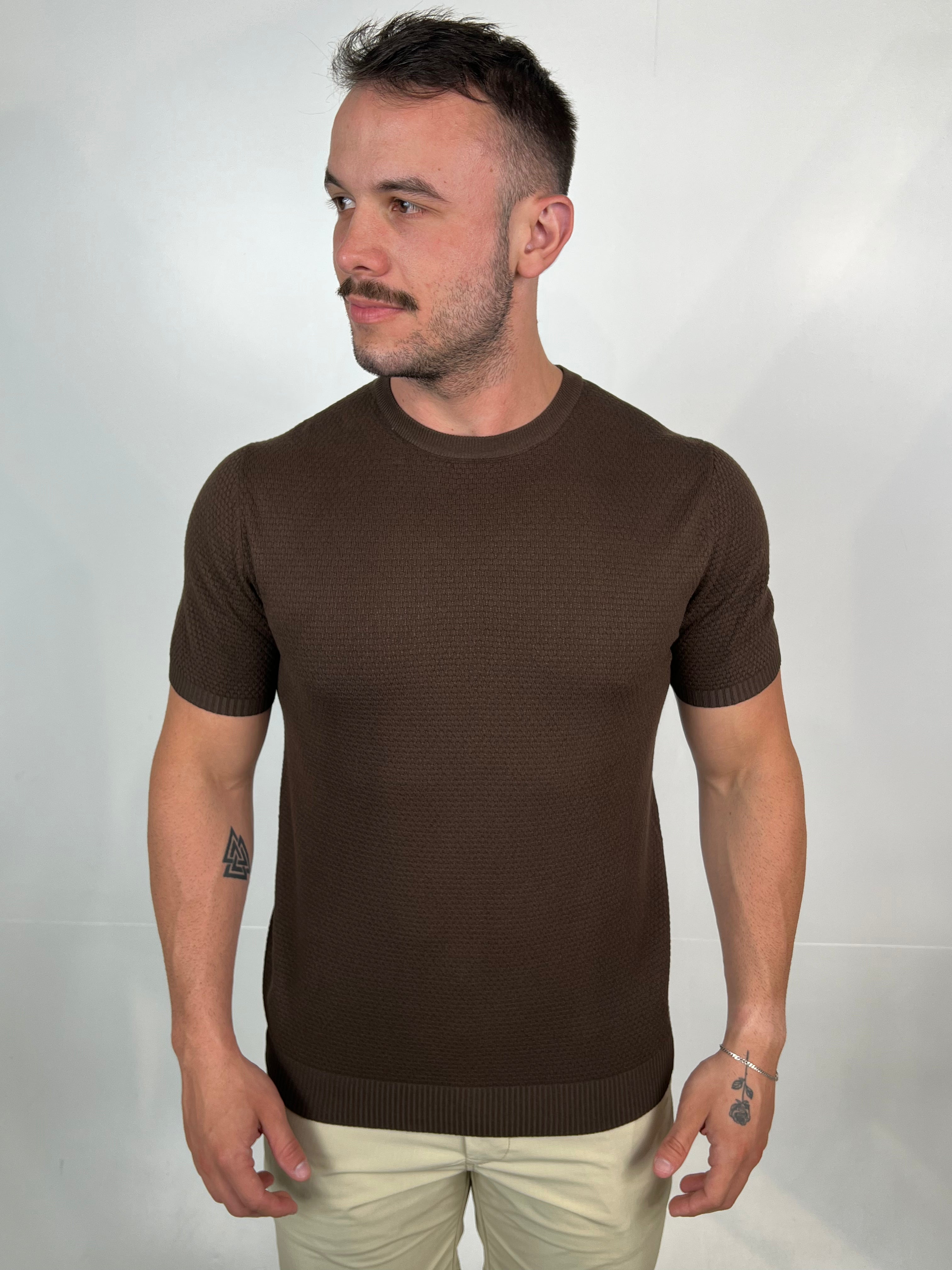 Camiseta Tricot e Textura Zeus - Marrom