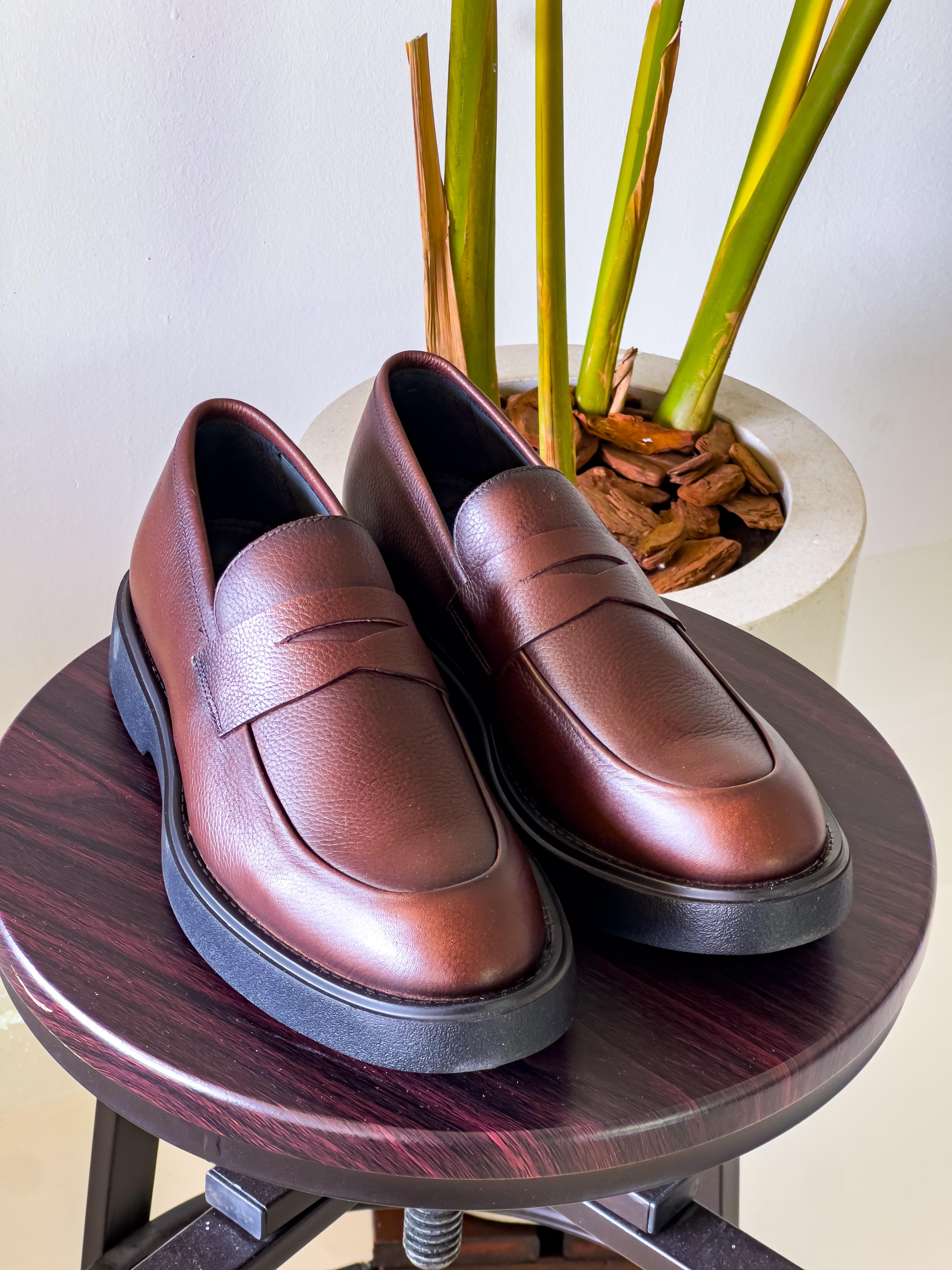 Loafer Zeus Couro Cervo - Marrom
